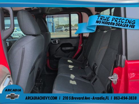 Used 2024 Jeep Gladiator Sport AWD/4WD image 14