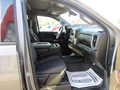 Used 2022 GMC Sierra 1500 Elevation AWD/4WD image 11