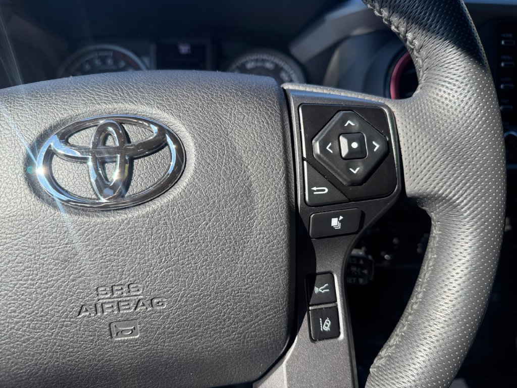 Used 2022 Toyota Tacoma TRD Sport w/ TRD Premium Sport Package AWD/4WD image 30