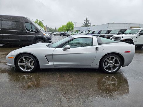 Used 2009 Chevrolet Corvette Coupe RWD image 4