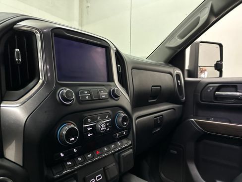 Used 2019 Chevrolet Silverado 1500 RST AWD/4WD image 30