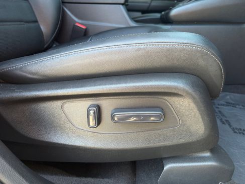 Used 2024 Honda CR-V EX-L image 27