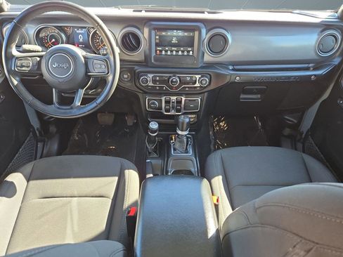 Used 2022 Jeep Wrangler Unlimited Sport image 13