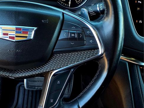 Used 2020 Cadillac XT5 Sportv image 6