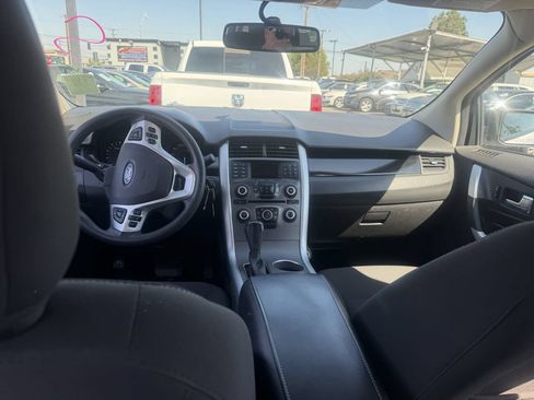 Used 2012 Ford Edge SE FWD image 12
