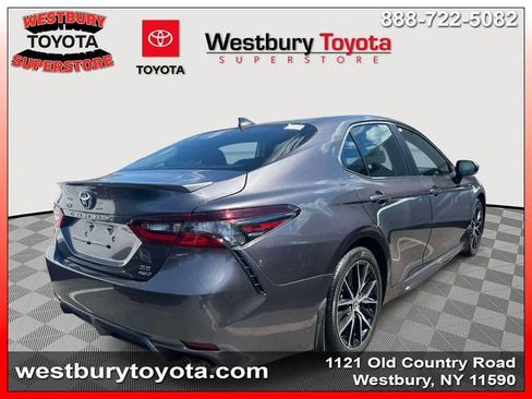 Certified 2024 Toyota Camry SE AWD/4WD image 5