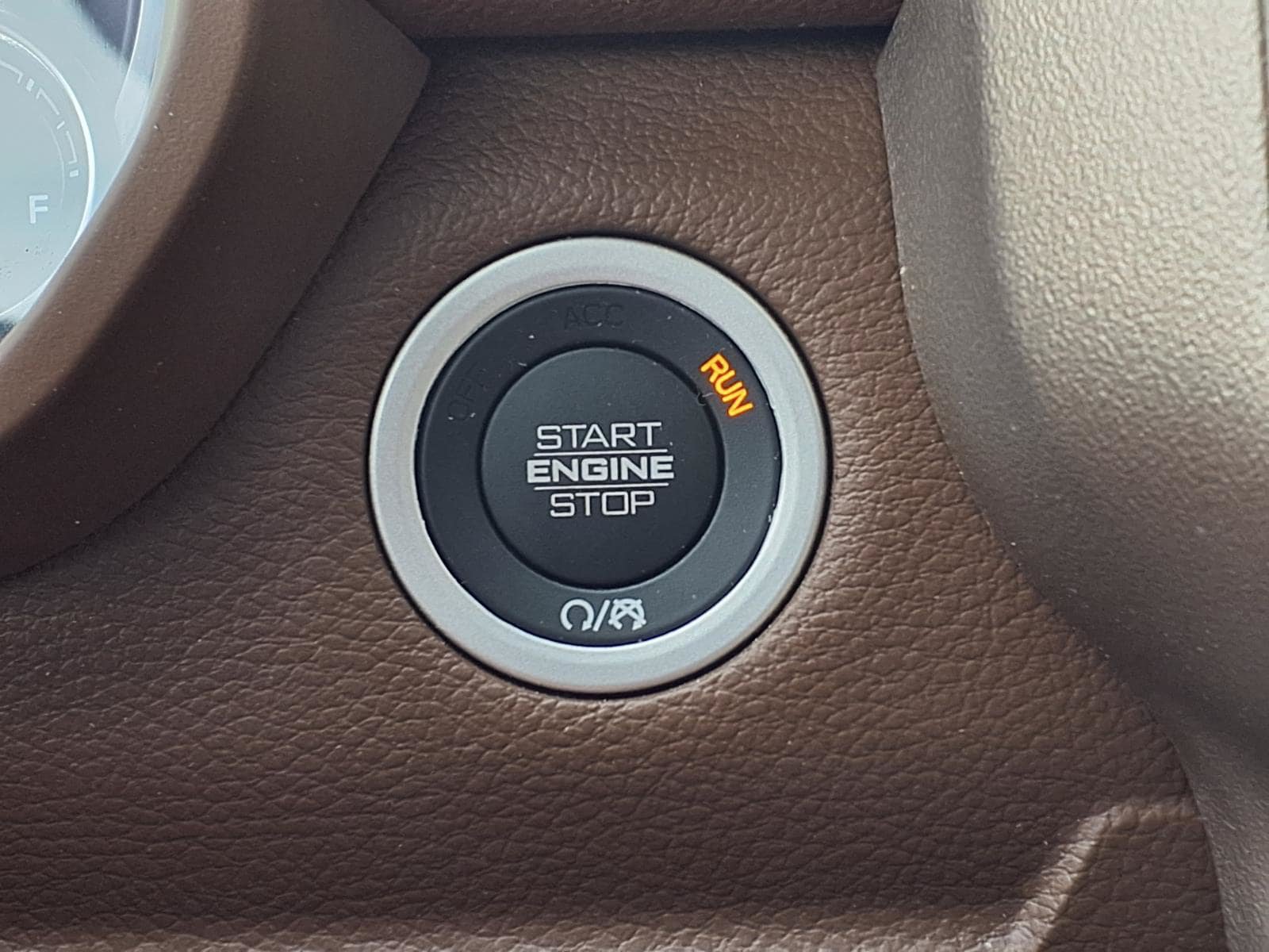 Used 2019 RAM 1500 Laramie RWD image 26