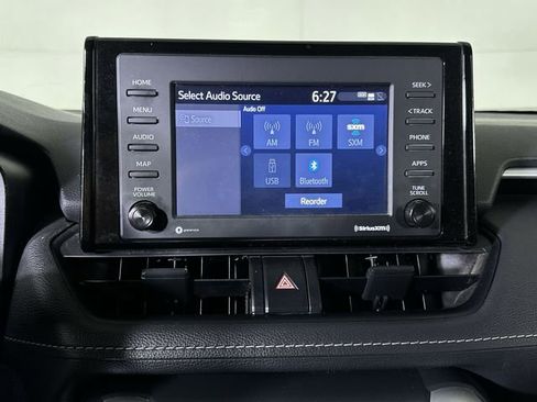 Used 2022 Toyota RAV4 LE AWD/4WD image 13