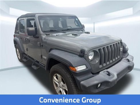 Used 2018 Jeep Wrangler Unlimited Sport S AWD/4WD image 4