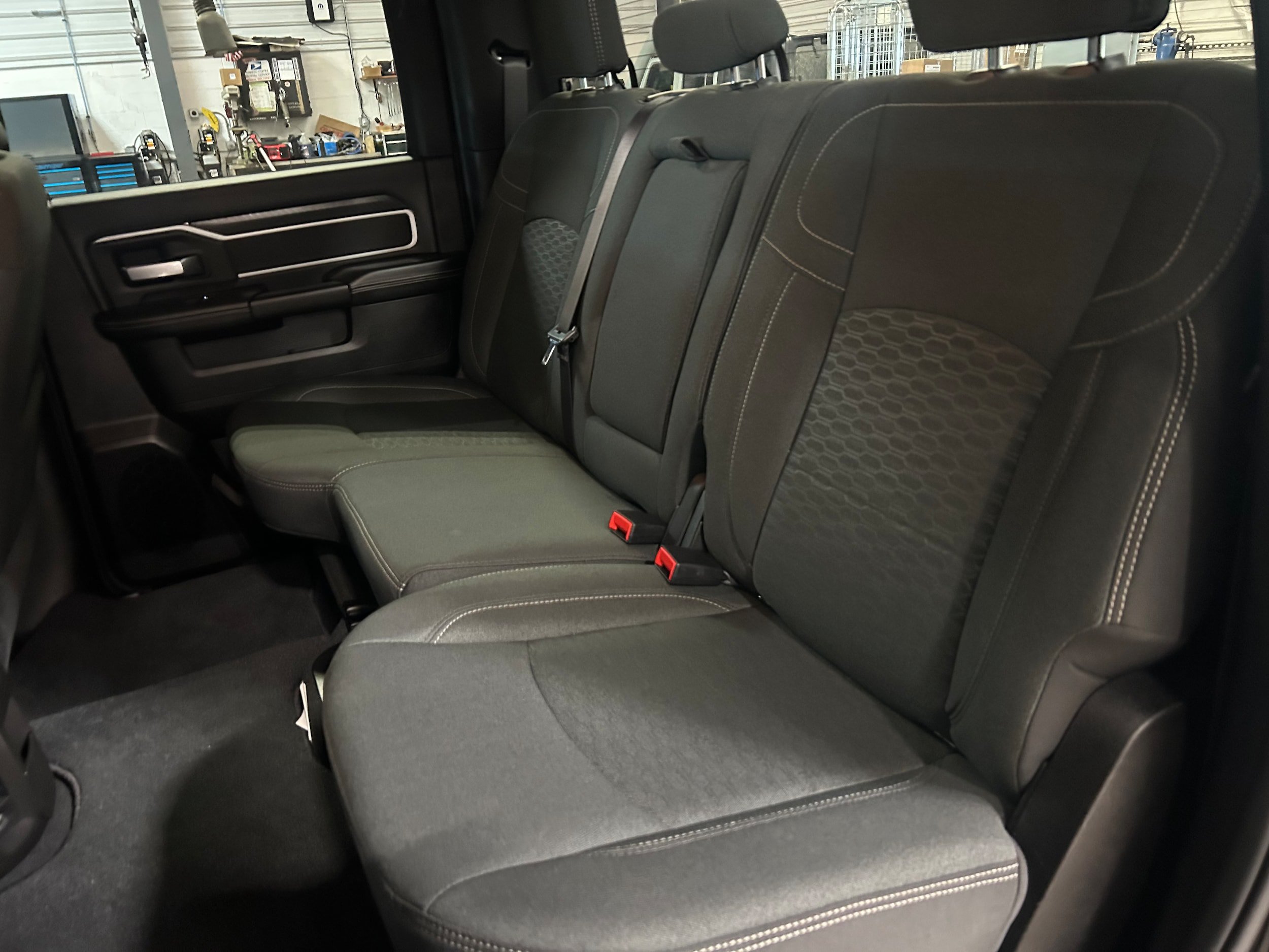 Used 2025 RAM 2500 Big Horn AWD/4WD image 30