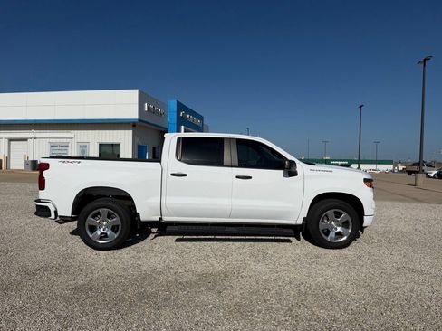 Used 2024 Chevrolet Silverado 1500 Custom AWD/4WD image 2