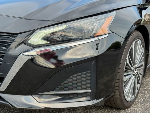Used 2024 Nissan Altima 2.5 SL FWD image 6