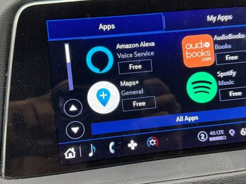 Used 2022 Cadillac XT4 Premium Luxury w/ Enhanced Visibility Package image 28