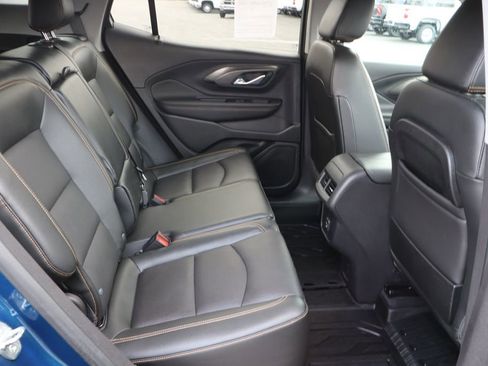 Used 2021 GMC Terrain SLT w/ LPO, Dark Accent Package AWD/4WD image 21