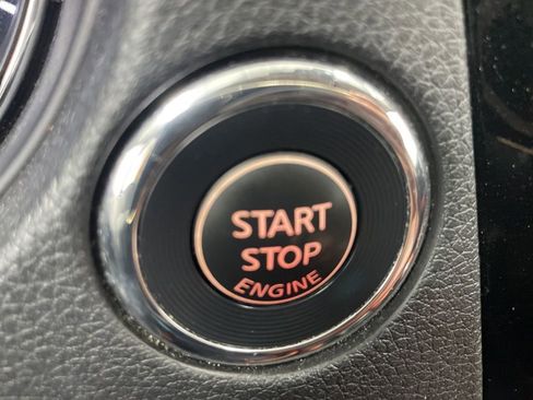 Used 2019 Nissan Rogue SL w/ Premium Package AWD/4WD image 21