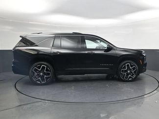 Used 2026 Chevrolet Traverse High Country w/ LPO, Floor Liner Package AWD/4WD video 3