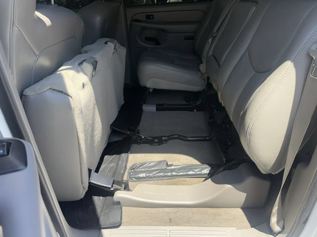 Used 2006 GMC Sierra 3500 SLT w/ Heavy-Duty Power Package AWD/4WD image 24