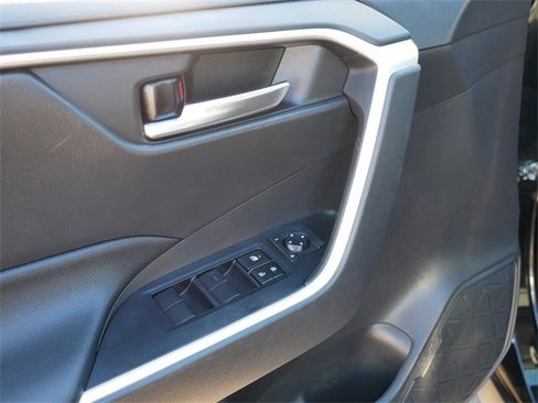 Used 2020 Toyota RAV4 XLE image 16