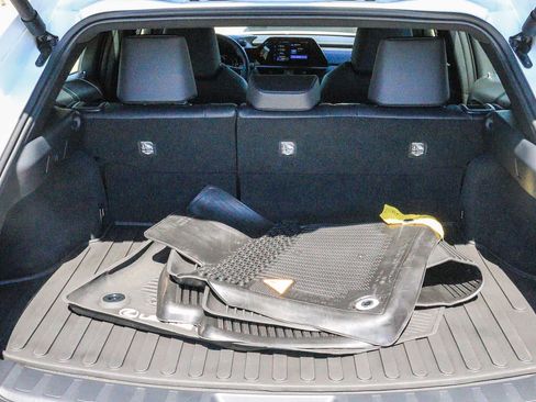 Certified 2025 Lexus UX 300h FWD w/ Accessory Package (Z2) image 27