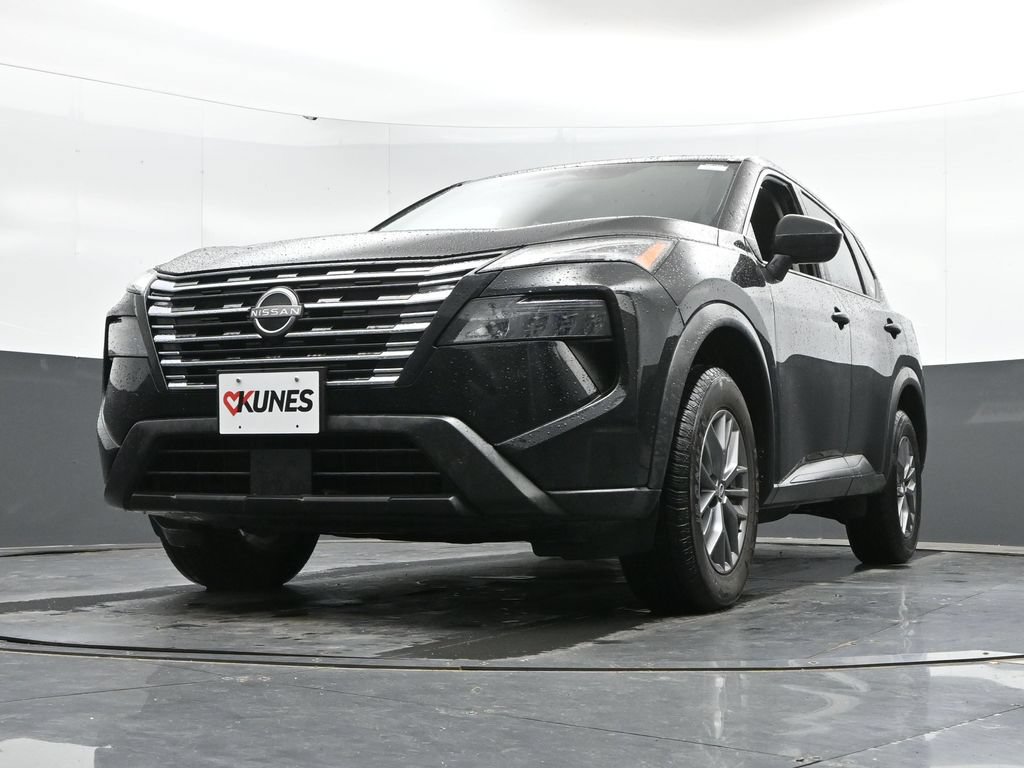 Used 2024 Nissan Rogue S AWD/4WD image 43
