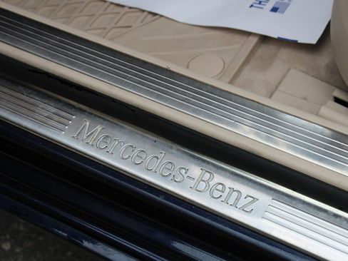 Used 2015 Mercedes-Benz S 550 4MATIC Sedan image 26