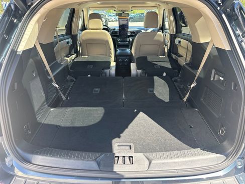 Certified 2023 Ford Explorer Limited w/ Limited Technology Package AWD/4WD image 48