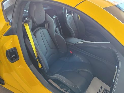 Used 2025 Chevrolet Corvette Z06 w/ Z07 Performance Package RWD image 17
