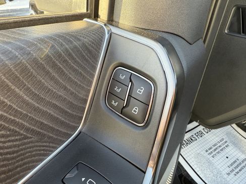 Used 2024 Ford F250 Platinum w/ Tremor Off-Road Package image 15