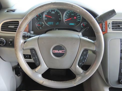 Used 2012 GMC Sierra 2500 SLT w/ SLT Convenience Package AWD/4WD image 37