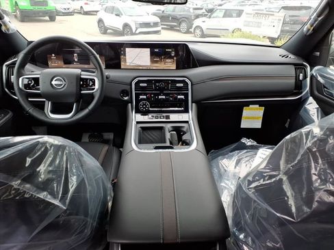 New 2026 Nissan Armada SL w/ Captain's Chari Seat Package image 18