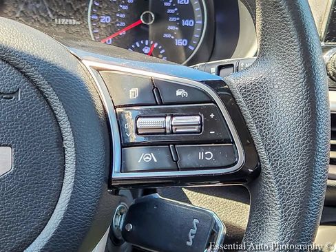 Used 2023 Kia Forte LXS FWD image 15