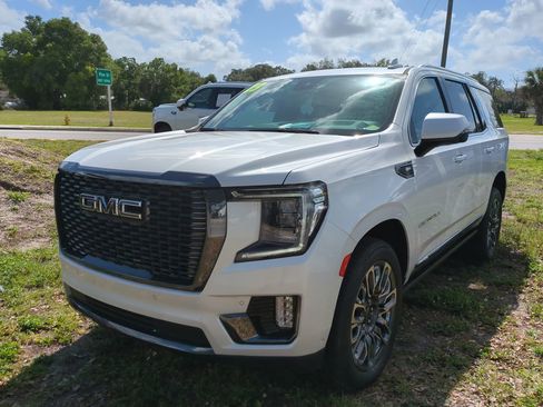 Certified 2023 GMC Yukon Denali Ultimate AWD/4WD image 7