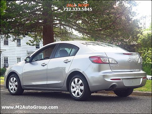Used 2013 MAZDA MAZDA3 i SV image 3