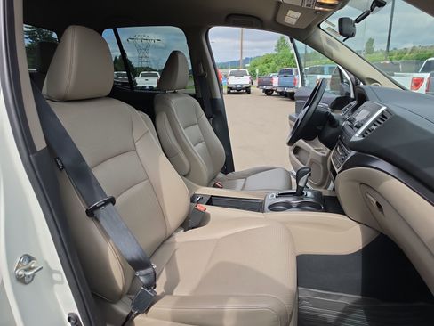Used 2017 Honda Ridgeline RTL image 22