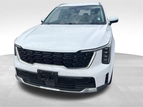 Used 2024 Kia Sorento S AWD/4WD image 4