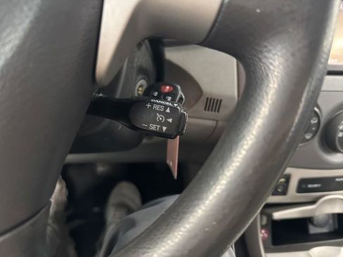 Used 2013 Toyota Corolla LE image 35