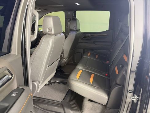 Used 2023 GMC Sierra 1500 AT4 w/ AT4 Premium Package AWD/4WD image 13