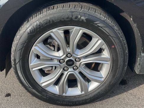 Certified 2023 Ford Edge Titanium image 46