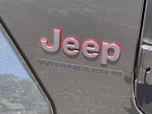 New 2026 Jeep Wrangler Unlimited Rubicon AWD/4WD image 25