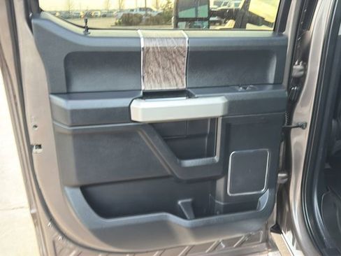 Used 2019 Ford F350 Lariat w/ Lariat Ultimate Package image 16