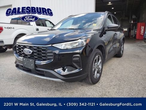 Used 2025 Ford Escape ST-Line w/ Tech Pack #1 AWD/4WD image 1