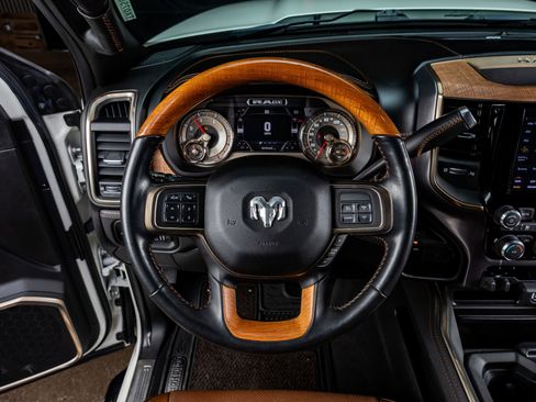 Used 2020 RAM 3500 Limited image 19