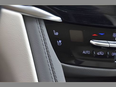 Used 2024 Cadillac XT6 Premium Luxury FWD image 38