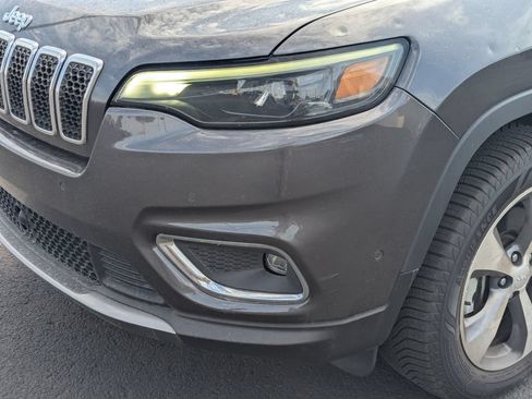 Used 2021 Jeep Cherokee Limited AWD/4WD image 11