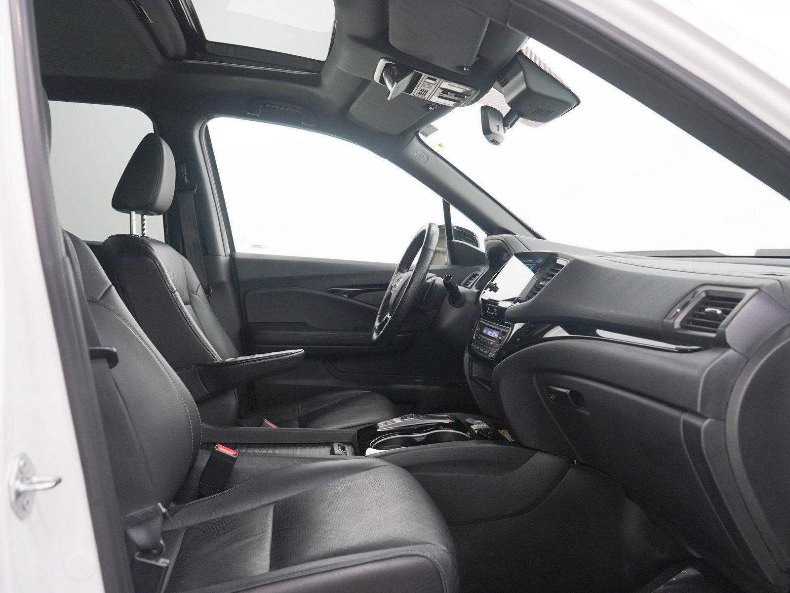 Used 2023 Honda Passport Touring image 13