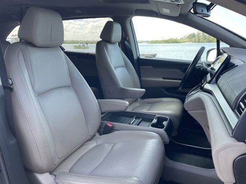 Used 2018 Honda Odyssey EX-L image 7