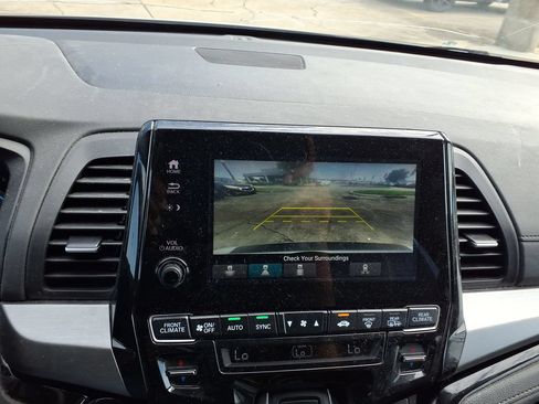 Used 2023 Honda Odyssey Touring image 29