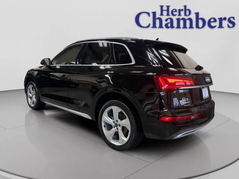 Used 2021 Audi Q5 2.0T Premium Plus w/ Premium Plus Package image 3
