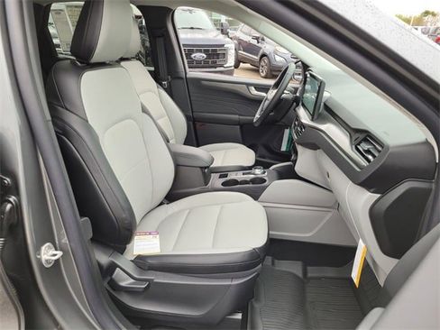 New 2025 Ford Escape Base w/ Class II Trailer Tow Package image 41