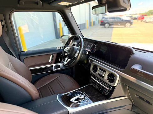 Used 2020 Mercedes-Benz G 550 image 24